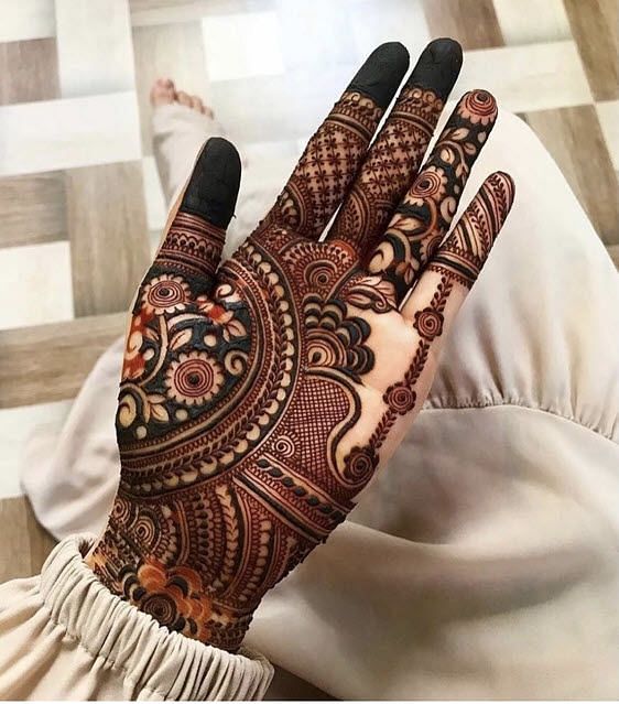 Eid-ul-Fitr 2024 Mehndi Designs: Here are a few unique styles you can try by yourself this Eid.