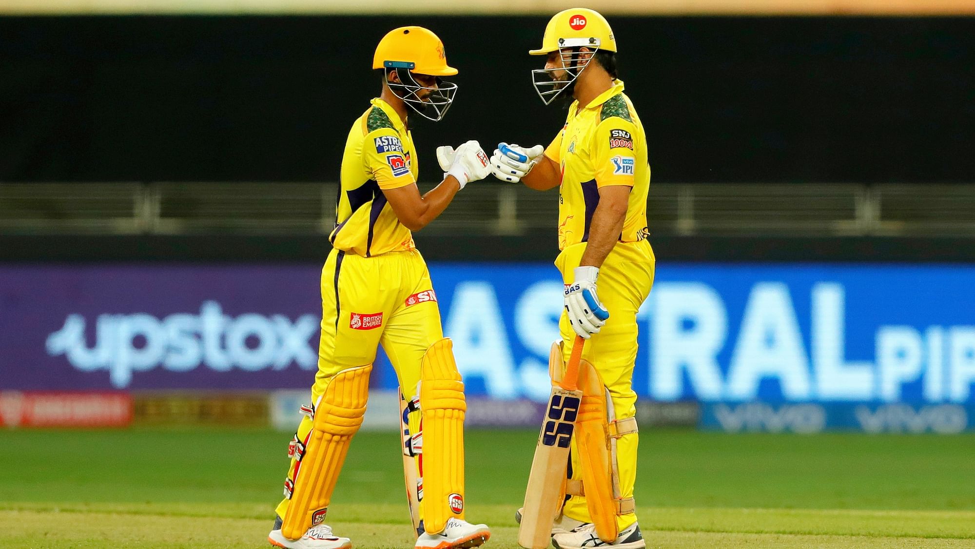 <div class="paragraphs"><p>IPL 2024: Chennai Super Kings coach Stephen Fleming feels MS Dhoni &amp; Ruturaj Gaikwad are cut from the same cloth.</p></div>