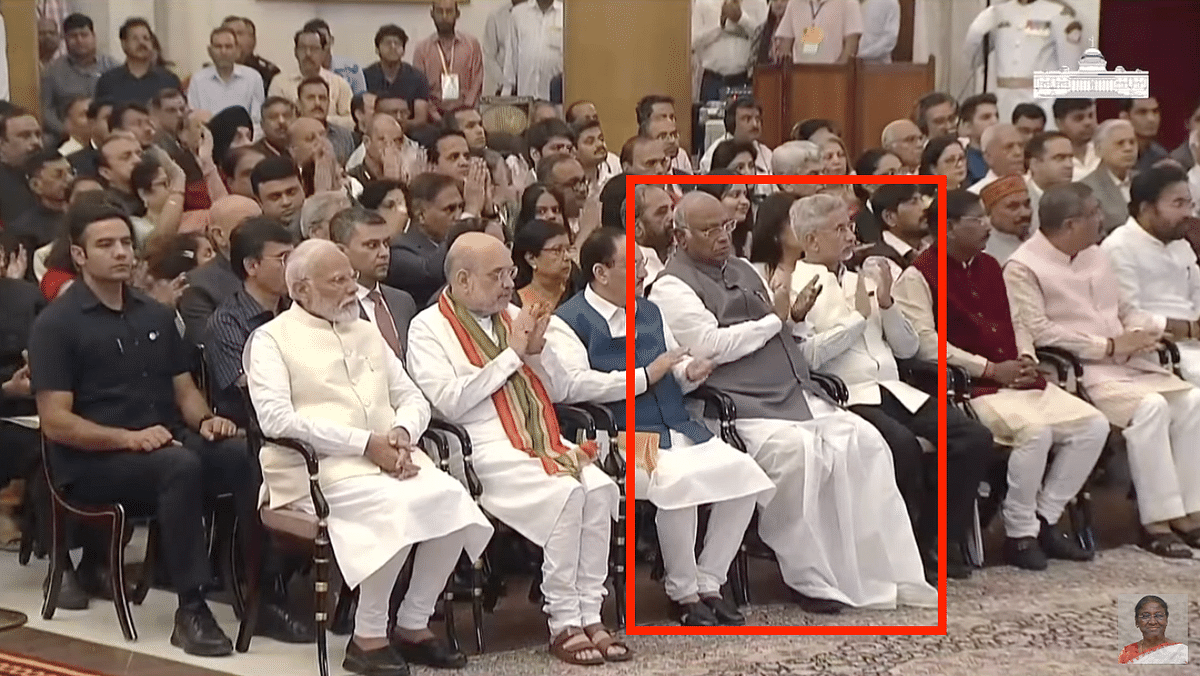In a video shared on the President of India's YouTube channel, Kharge is seen clapping when the award is announced.