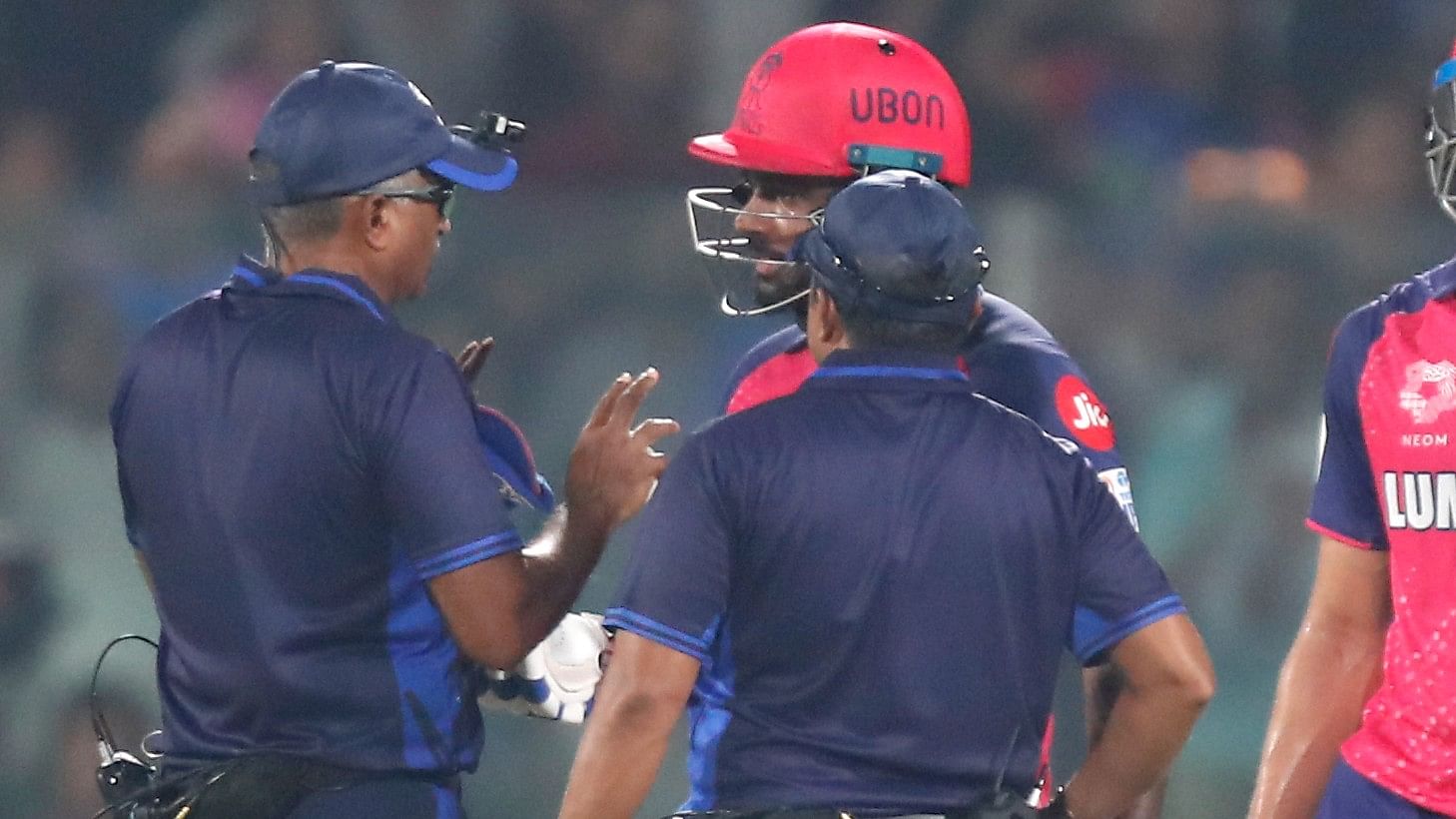 <div class="paragraphs"><p>IPL 2024: RR skipper Sanju Samson has been fined 30% of his match fees for arguing with the umpires during RR vs DC</p></div>