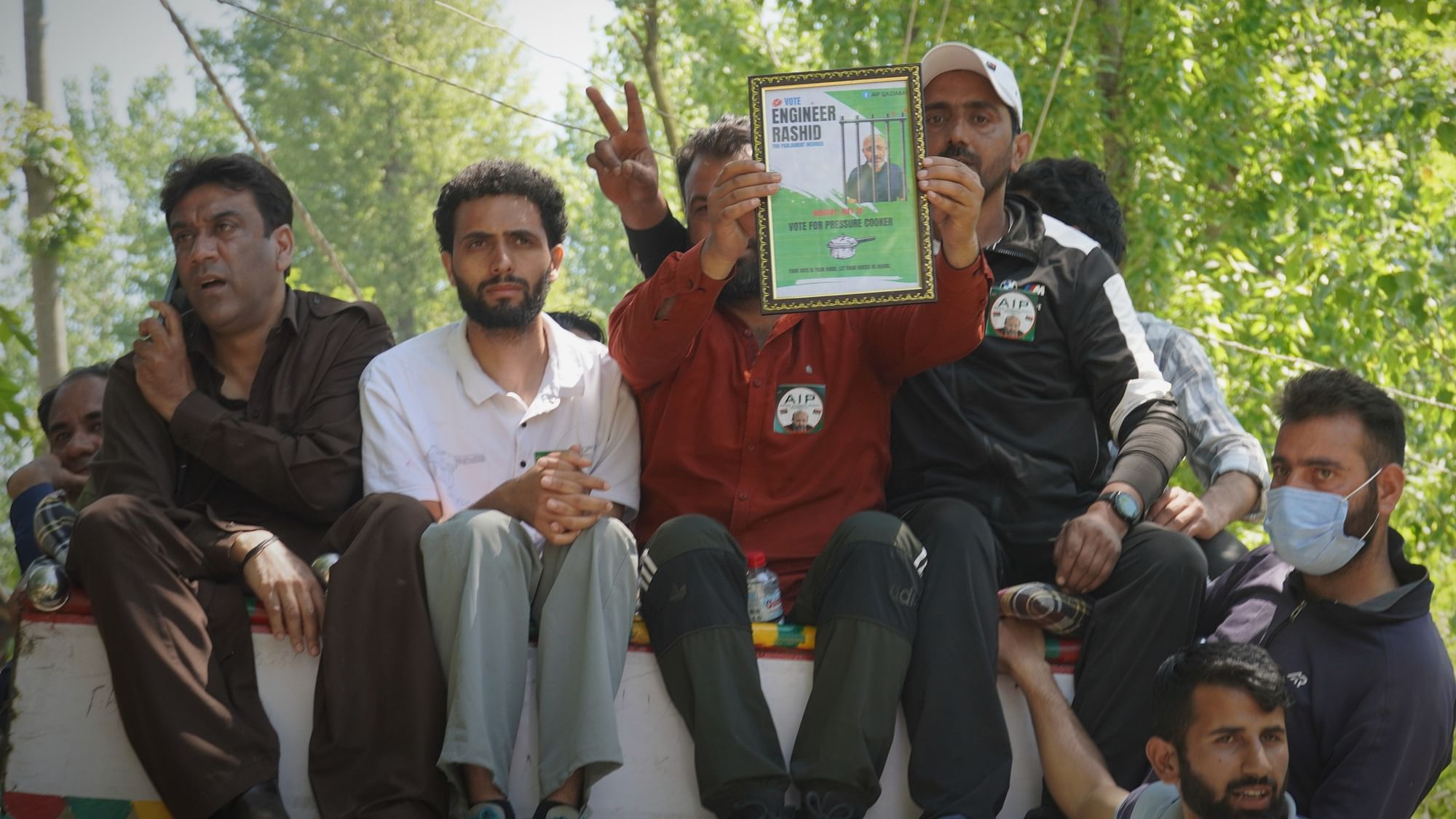 <div class="paragraphs"><p>Supporters of Er Rashid and his son Abrar in Baramulla, J&amp;K.&nbsp;</p></div>