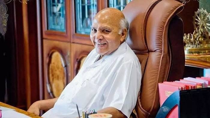 <div class="paragraphs"><p>Ramoji Film City Founder Ramoji Rao passes away at 87.&nbsp;</p></div>