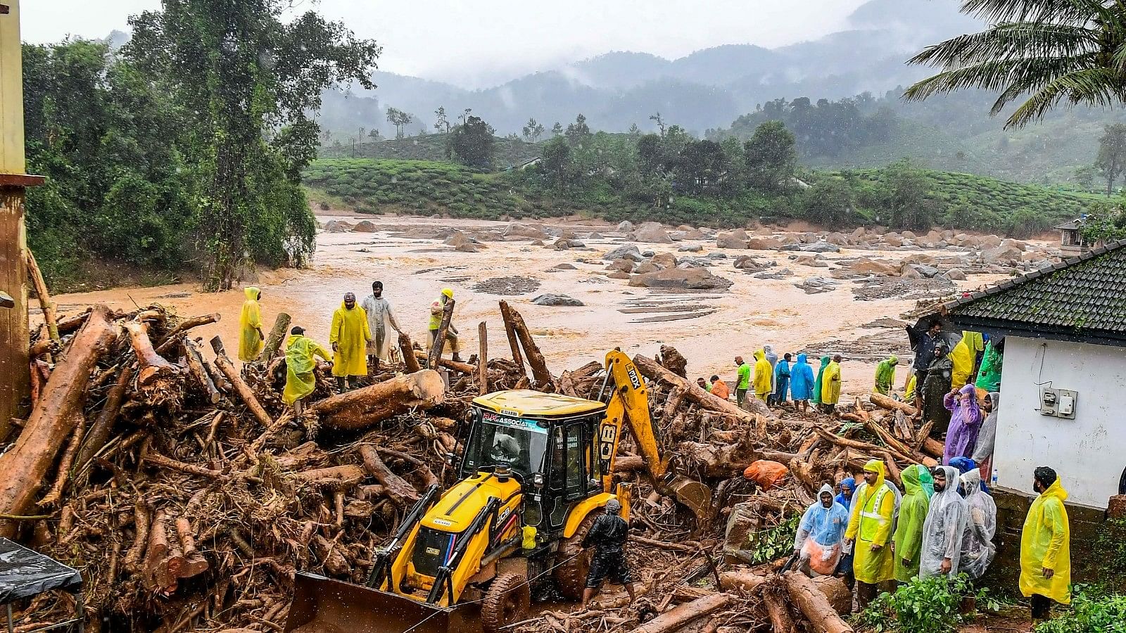 <div class="paragraphs"><p>The death toll from the devastating avalanche on Wednesday morning stands at 152 casualties.</p></div>