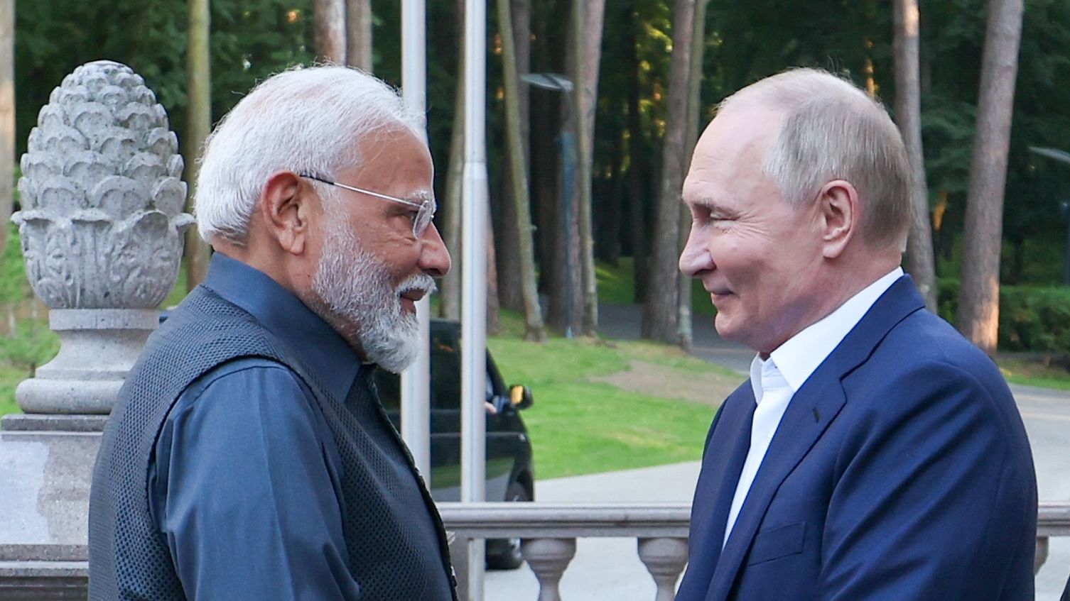 <div class="paragraphs"><p>Modi and Putin.</p></div>