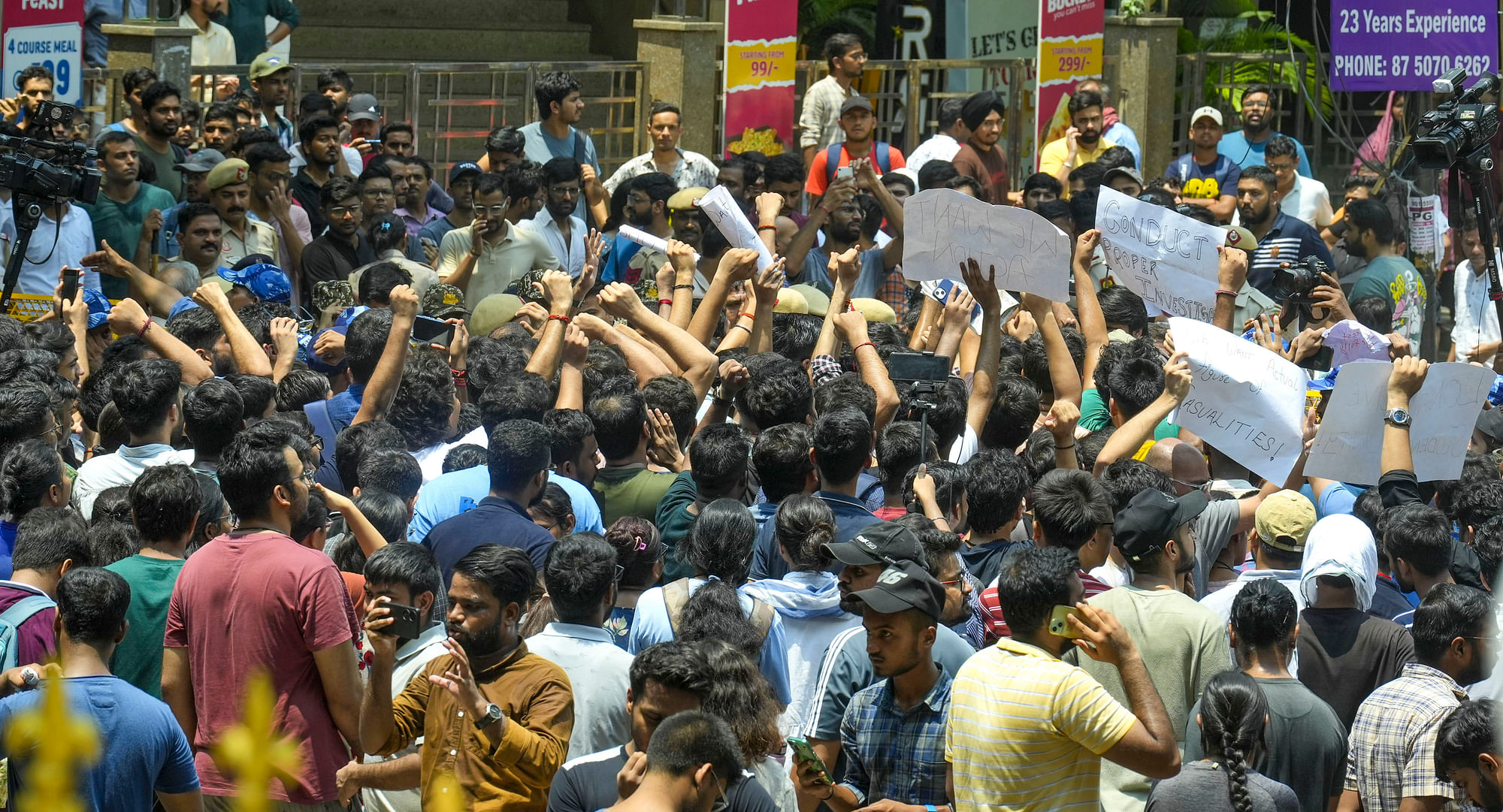 <div class="paragraphs"><p>New Delhi: Students protest outside Rau's IAS Study Circle where three students died after the basement of the building was flooded following heavy rain at Old Rajinder Nagar.</p></div>