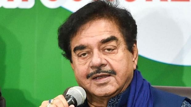 <div class="paragraphs"><p>Veteran actor and TMC MP Shatrughan Sinha was admitted to a private hospital due to a 'strong fever'.</p></div>