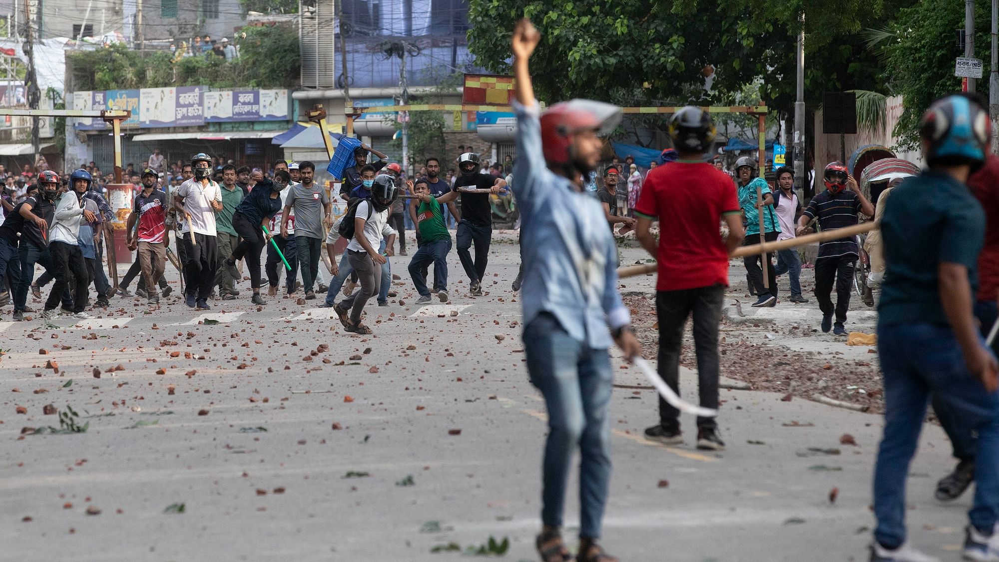 <div class="paragraphs"><p>Despite calm prevailing in Dhaka and most major cities in Bangladesh, the curfew persists, alongside internet and telecommunications shutdowns continuing into Tuesday, 23 July.</p></div>