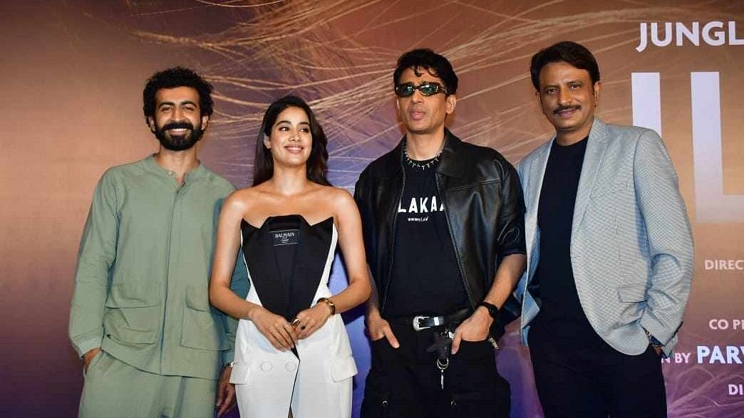 <div class="paragraphs"><p>Janhvi Kapoor, Roshan Mathew and &nbsp;<a href="https://www.thequint.com/entertainment/movie-reviews/shiksha-mandal-review-gauhar-khan-gulshan-devaiah-show-has-too-much-going-on">Gulshan Devaiah</a> star in the upcoming suspense drama film <em>Ulajh</em>.</p></div>