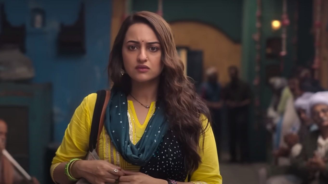 <div class="paragraphs"><p>Sonakshi Sinha in a still from<em> Kakuda.</em></p></div>