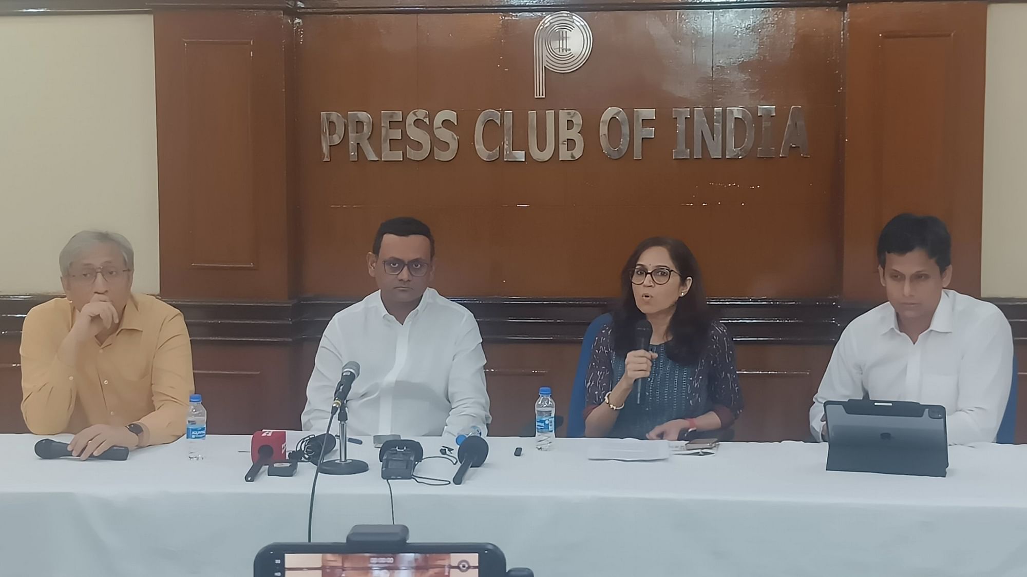 <div class="paragraphs"><p>Independent journalists and digital news broadcasters on converged at the Press Club in Delhi to collectively decry the government's new proposed regulations under the Broadcast Bill.</p></div>