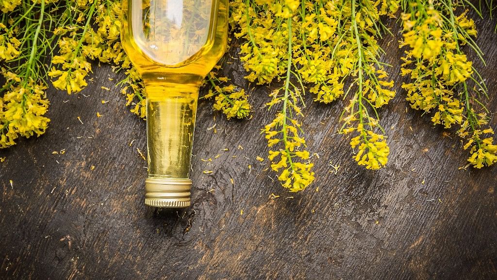 Consuming canola oil for over a period of six months might lead to impairments in working memory.&nbsp;