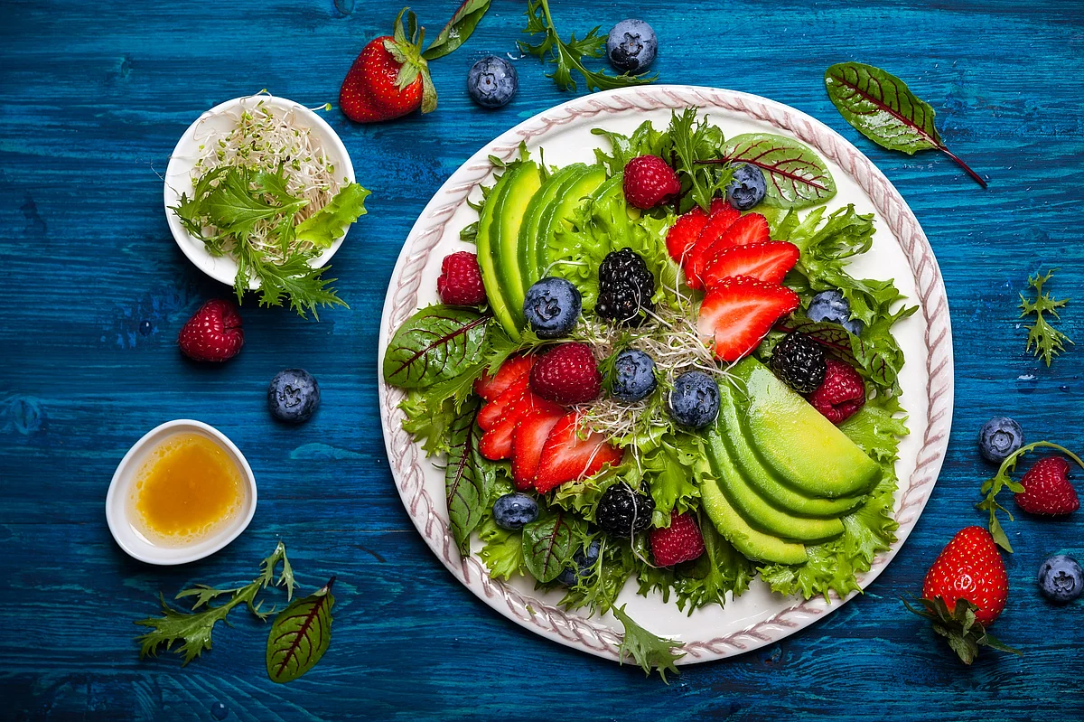 Start your meal with a salad always!