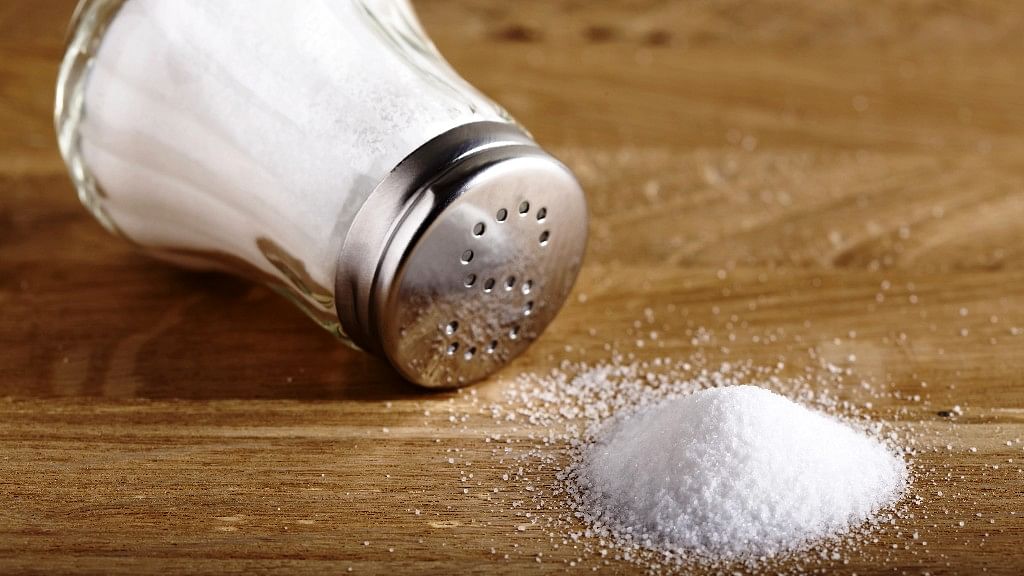 People report more gastrointestinal bloating when they eat a diet high in salt, a study has found.