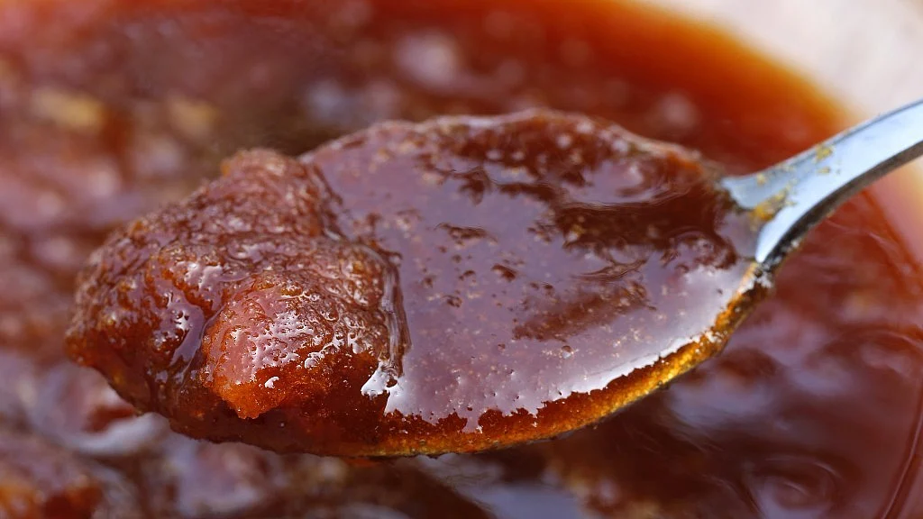 Jaggery is associated with better digestion, providing energy and working to de-toxify the body.