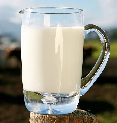 What to Eat and What to Avoid While Breastfeeding
