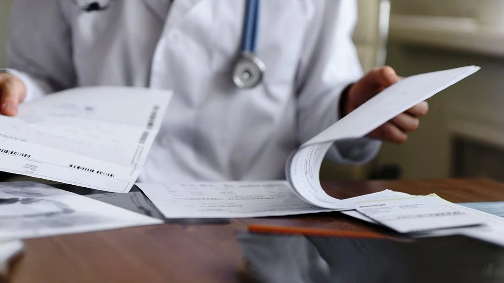 So how does know when to seek help? What are the symptoms that one should not ignore?