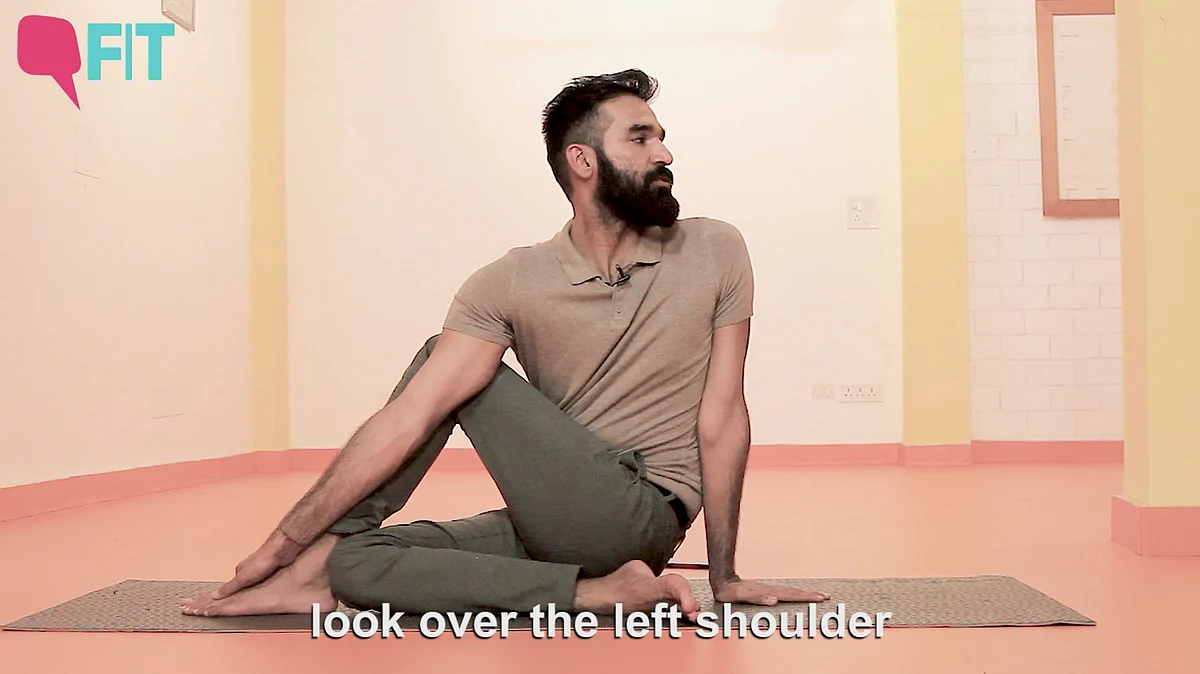 Simple asanas to aid digestion by yoga guru Zubin Atre.