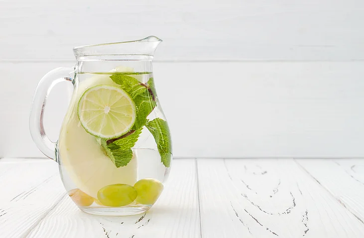 Serve your guests zero-calorie lemonade!