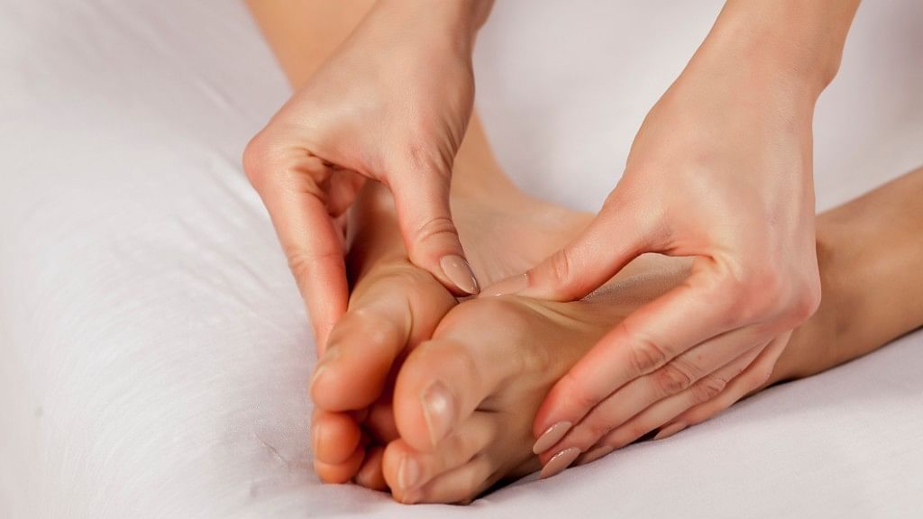 Abhyanga Health Benefits: Abhyanga is an Ayurvedic oil massage that you do yourself.