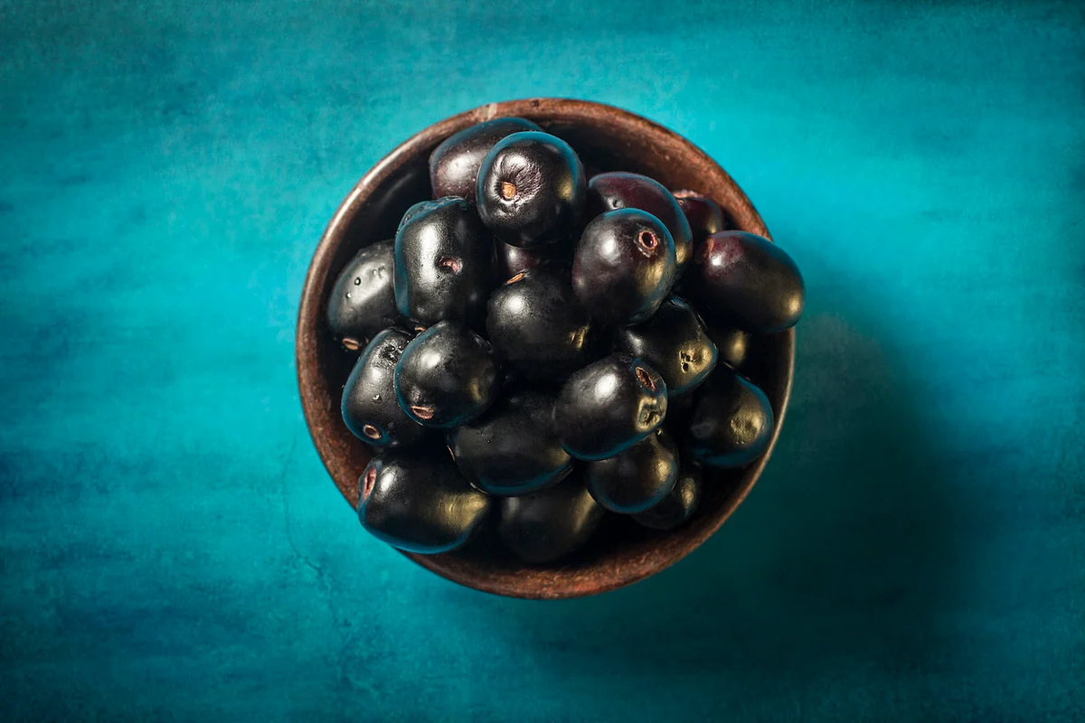 This fruit is very low on calories and is completely fat-free making it a perfect choice for those watching calories.