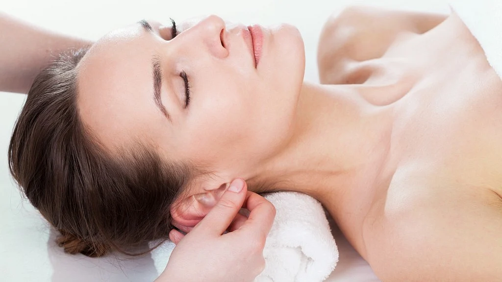 How to Do a Head Massage the Right Way to Relieve Stress