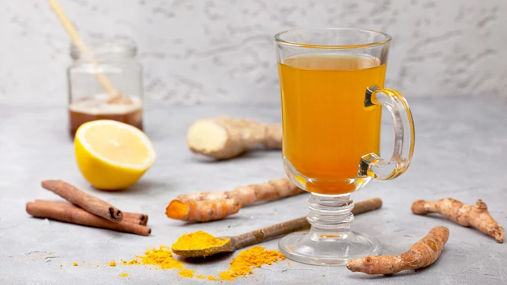 Take fresh ginger juice with 1 teaspoon of honey 2 - 4 times a day.
