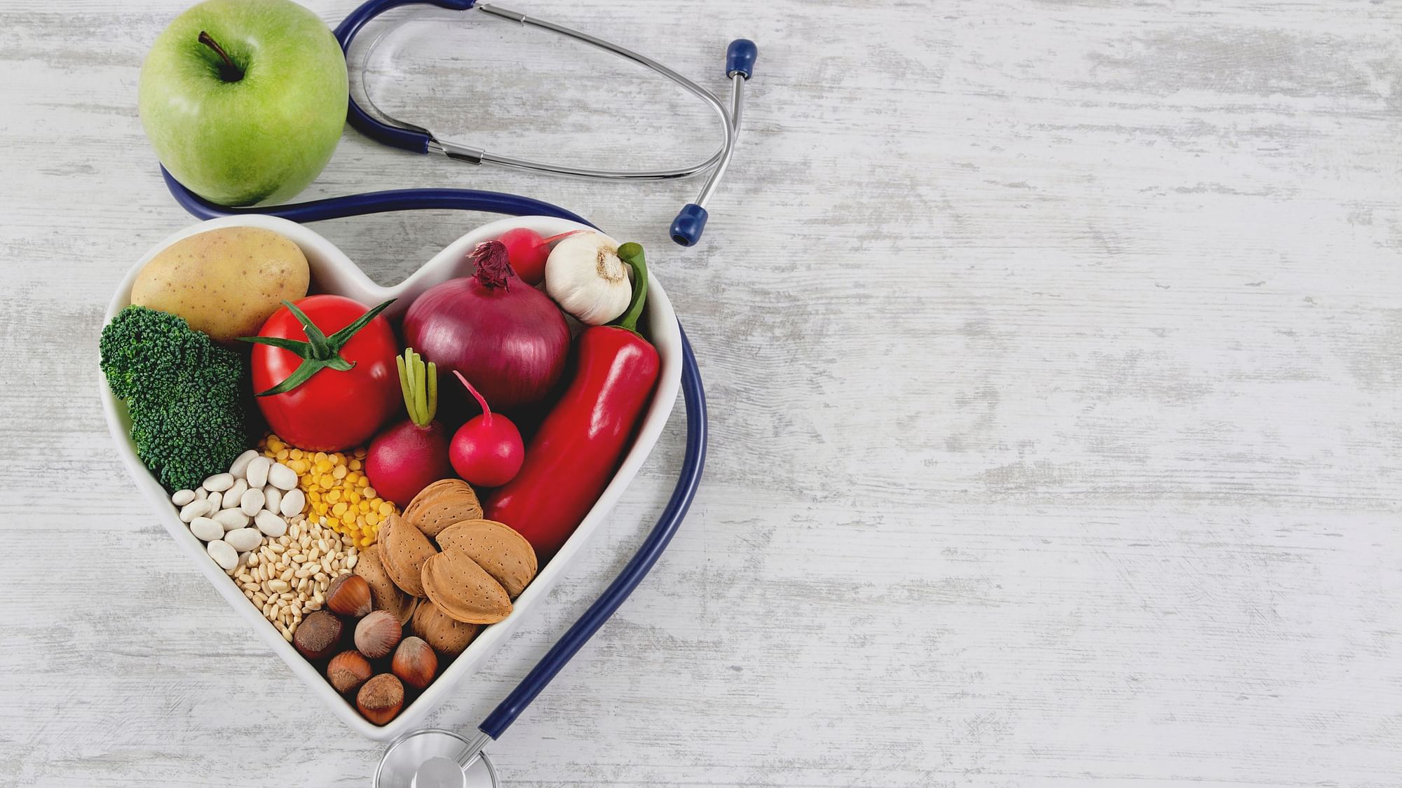 A smart strategy to keep your heart healthy is to tame the risk factors - by eating specific risk reducing foods. &nbsp;