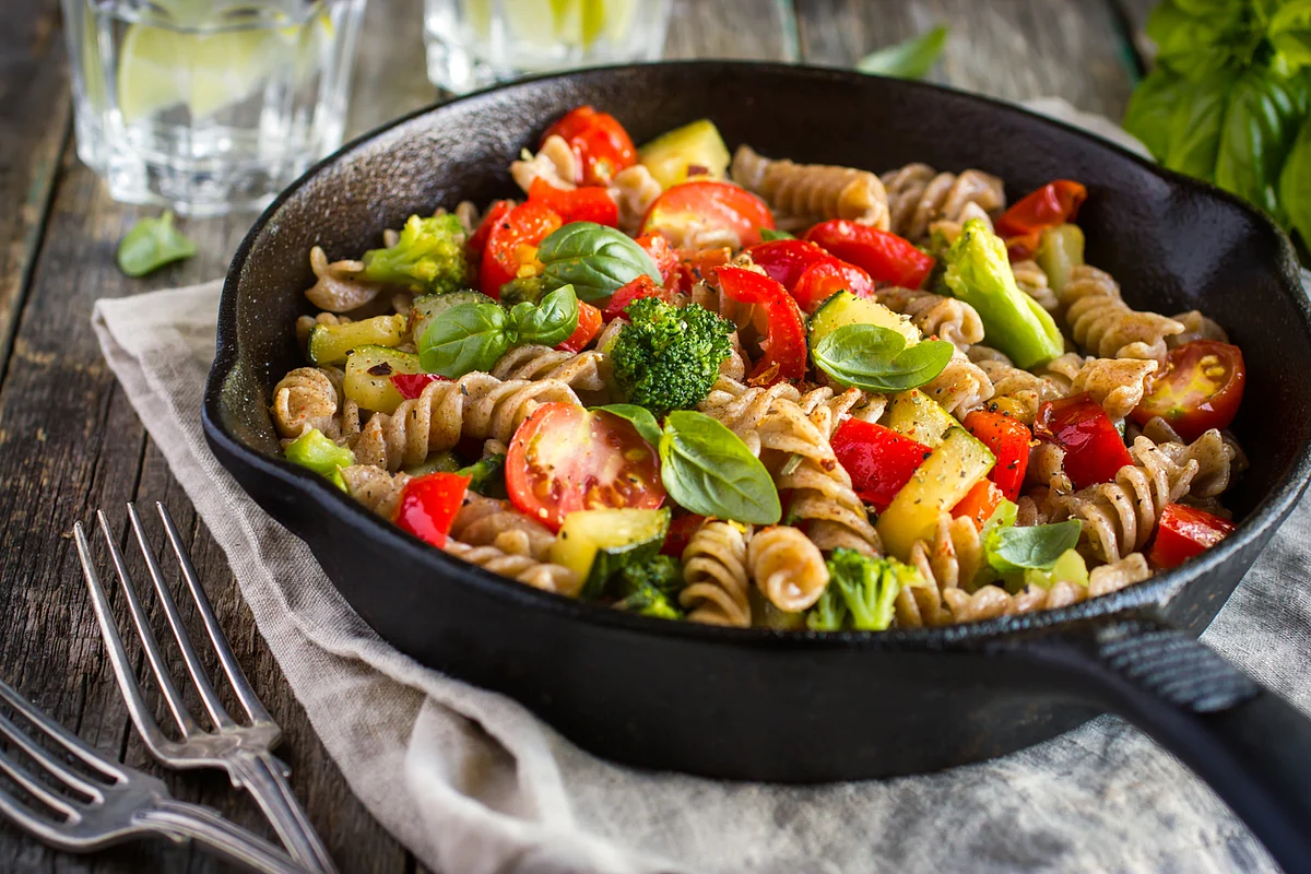 Whole wheat pasta with vegetables.