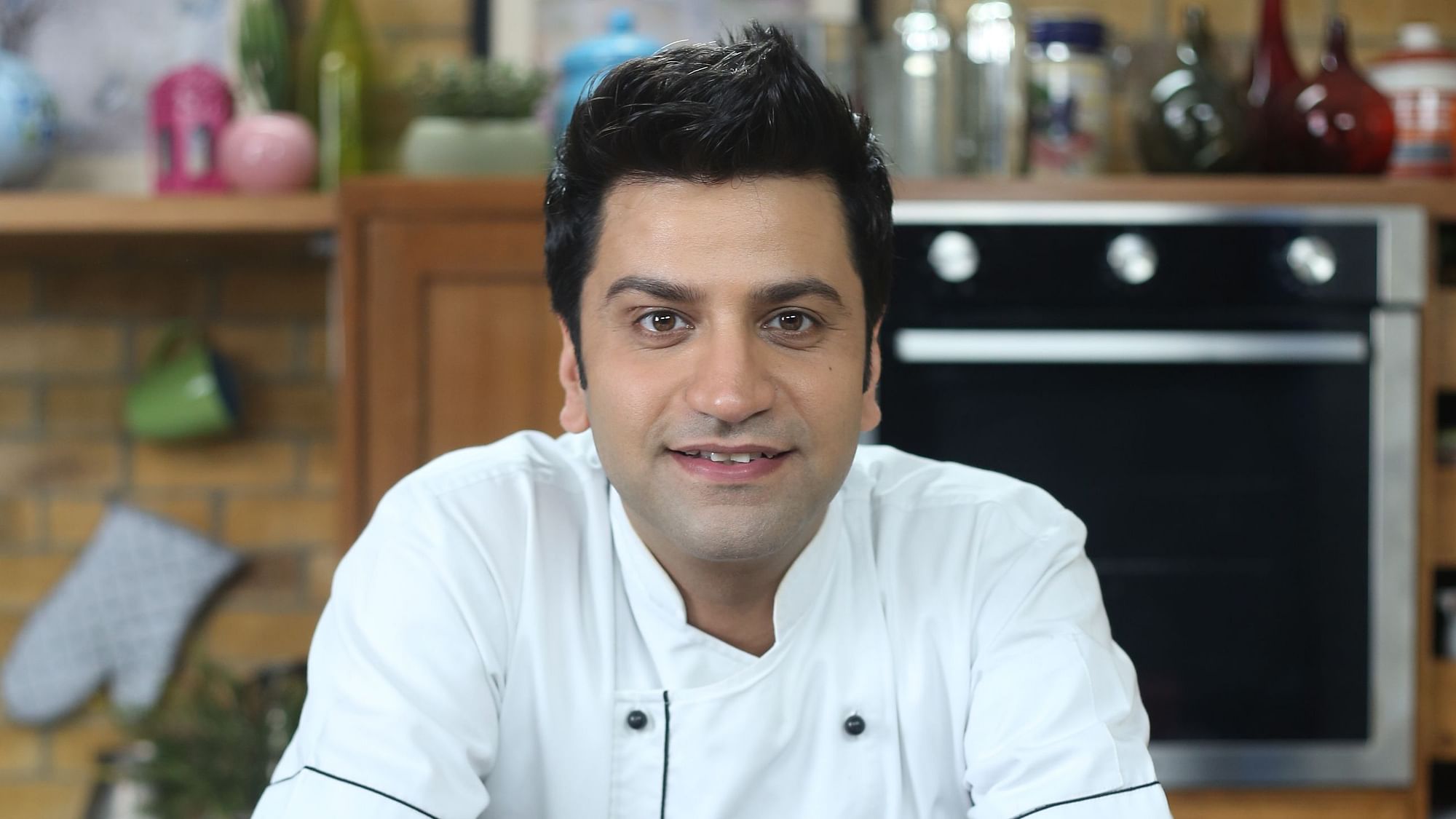 What are superfoods? Celebrity Chef Kunal Kapoor explains with ways of including them in your diet.