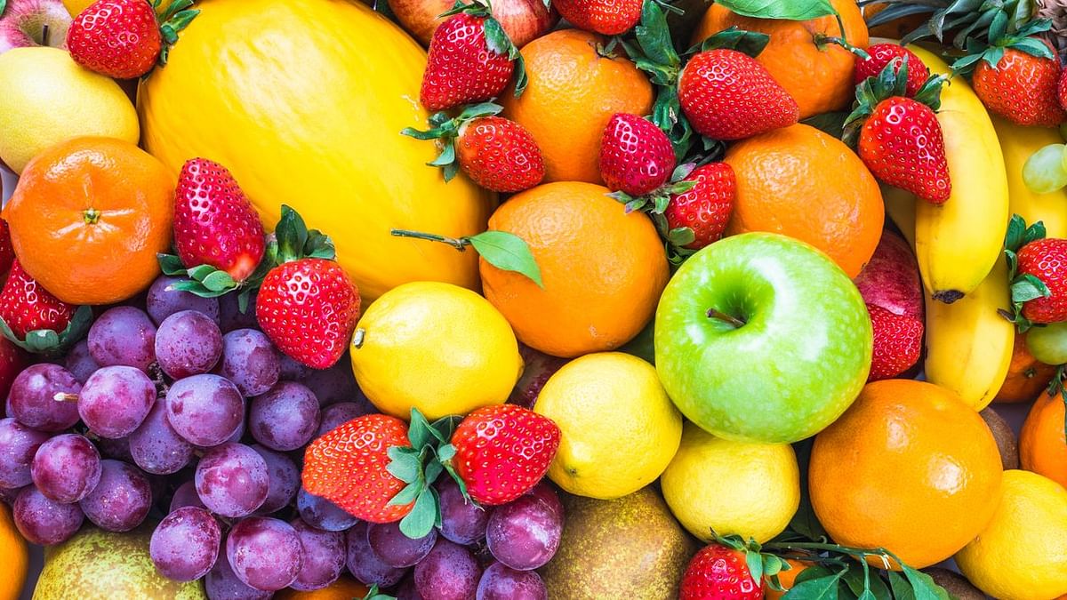 What Does Ayurveda Say About How You Eat Your Fruits?
