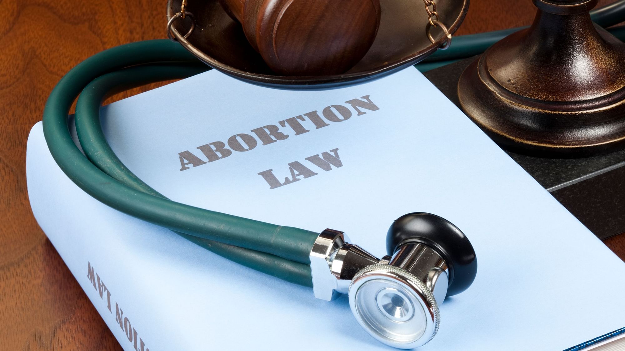 Under the proposed law, a woman will have access to an abortion until 20 weeks’ pregnancy and would only require a medical examination after that.