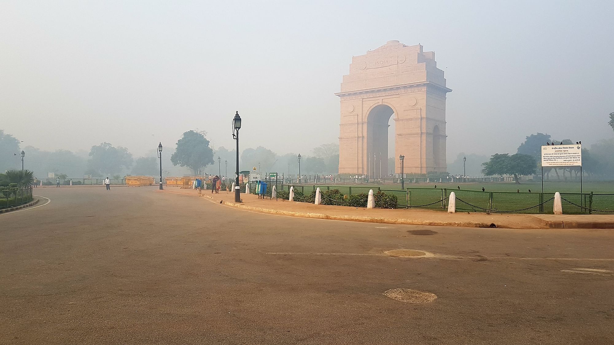 Air Quality Index Today in Delhi NCR, six metros: Air Pollution in parts of NCR continued to be&nbsp;
