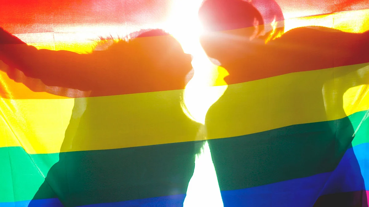 I want to fall in love with queer women!