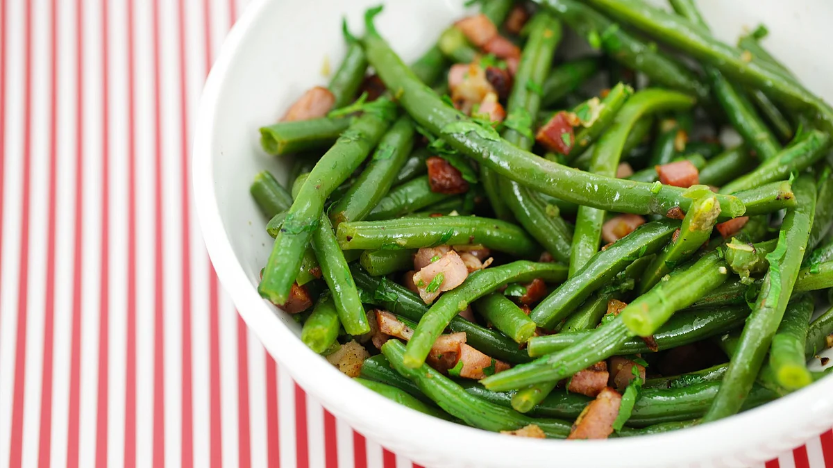 Lunch Hour? Try These Power-Packed, Light-On-The-Tummy Dishes