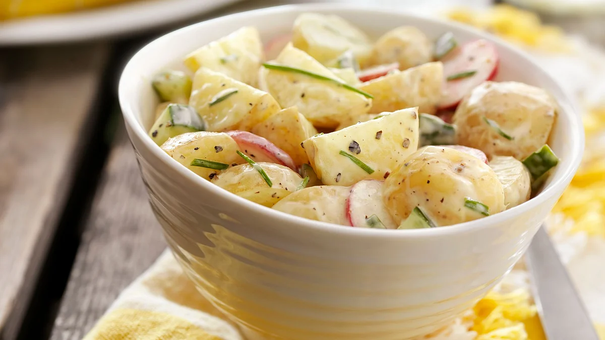 Lunch Hour? Try These Power-Packed, Light-On-The-Tummy Dishes