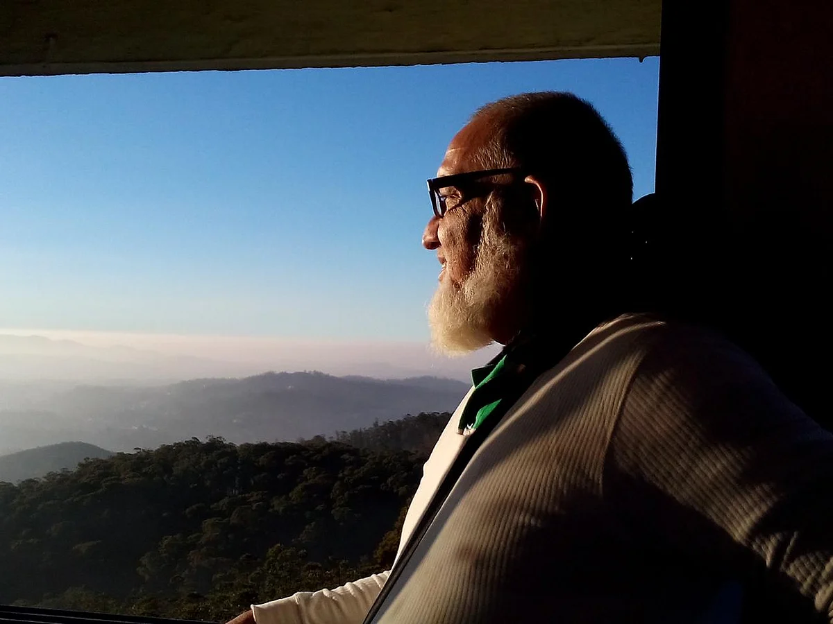 66-year-old Shabir is battling cancer and navigating the lockdown.
