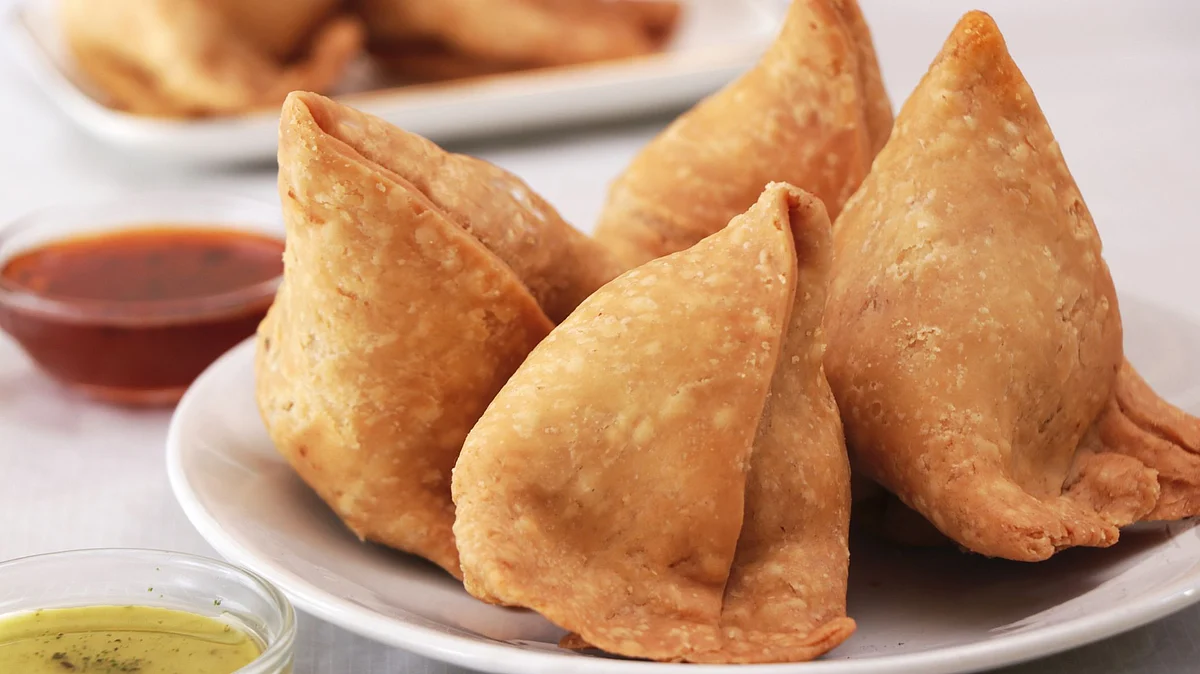 Get over potato samosas and try these tasty cauliflower samosas