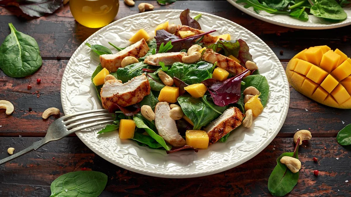 Crunchy Tangy Salad