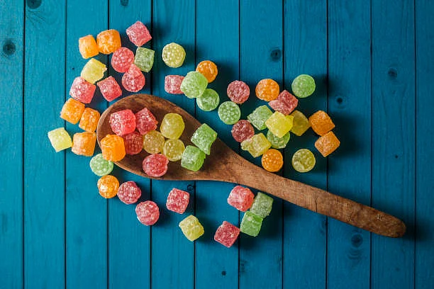 <div class="paragraphs"><p>The sugar in candy can cause cavities.</p></div>