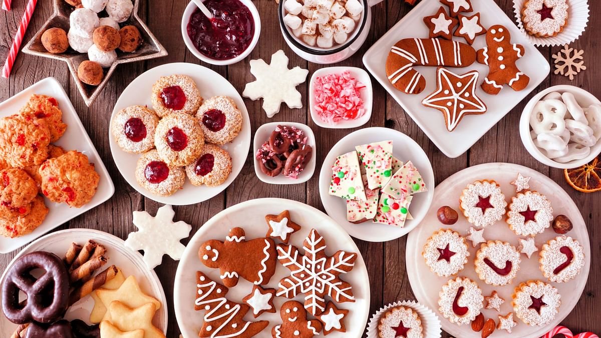 Baking This Holiday Season? Here’s How to Keep The Festivities Less Sugary
