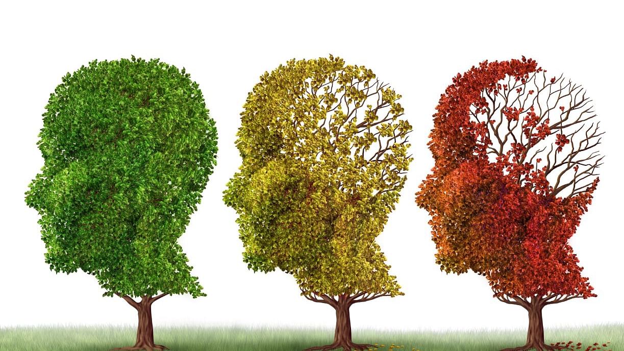 जानिए भूलने की आम आदतों और अल्जाइमर के लक्षणों में क्या फर्क है?