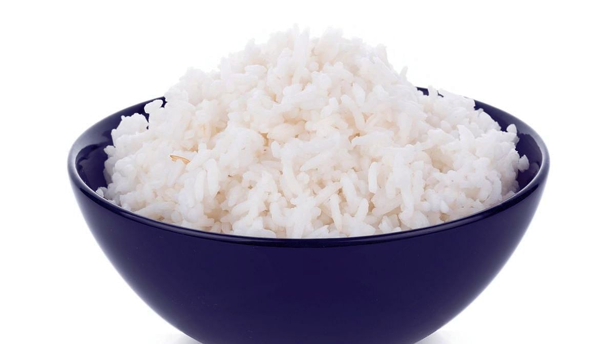 क्या चावल छोड़ कर घटाया जा सकता है वजन?