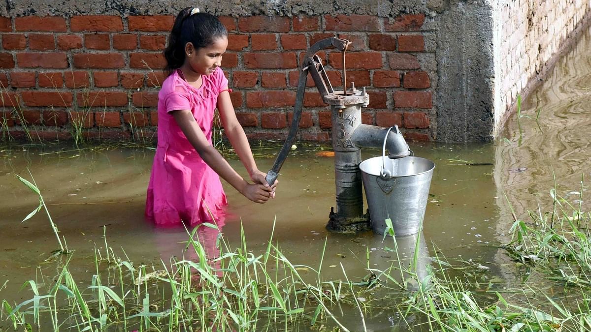 पटना में भारी बारिश के बाद अब जमा हुए पानी से बढ़ी बीमारी की आशंका