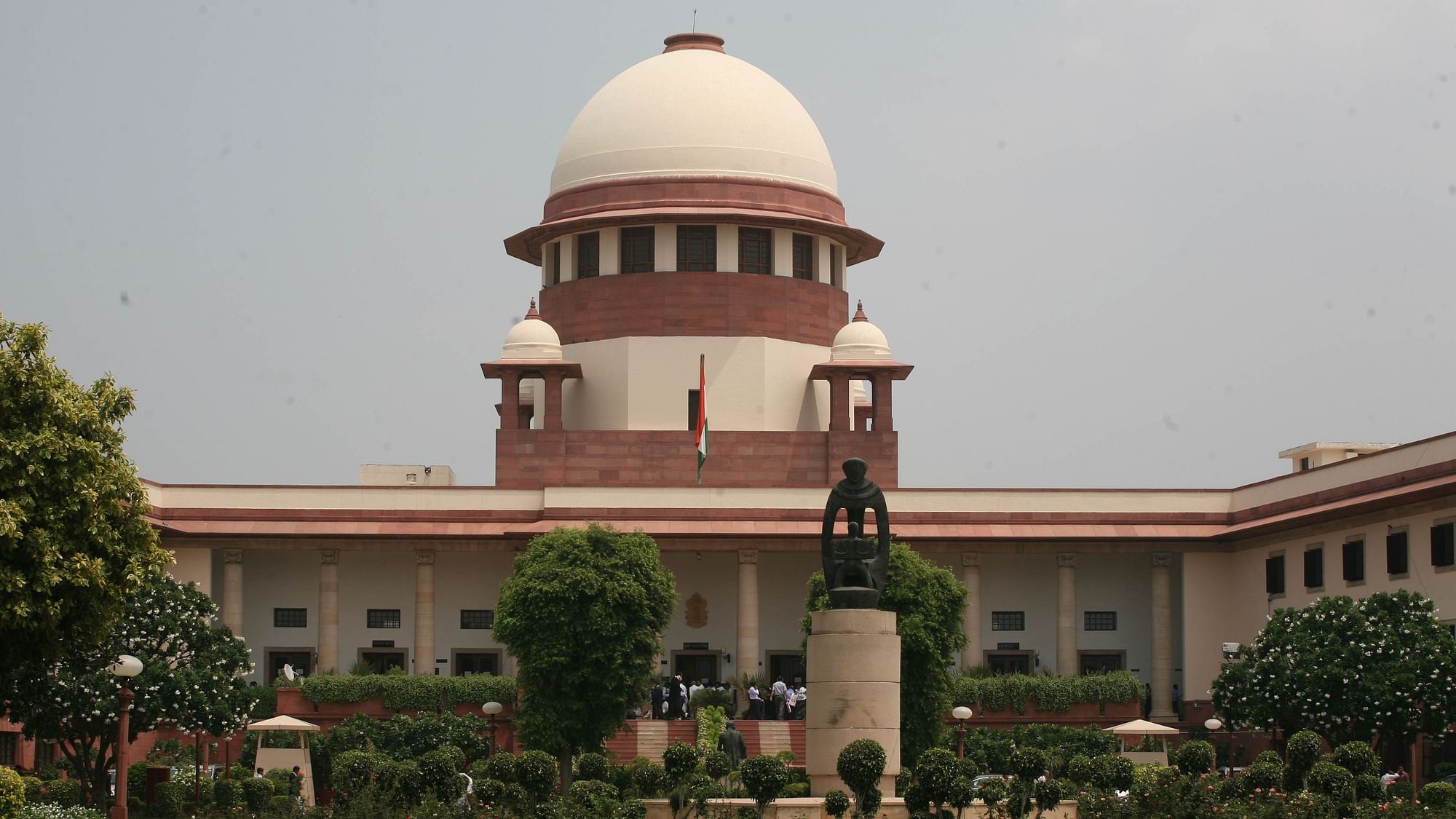 SC Calls the COVID Crisis in India a 'National Emergency Like Situation ...