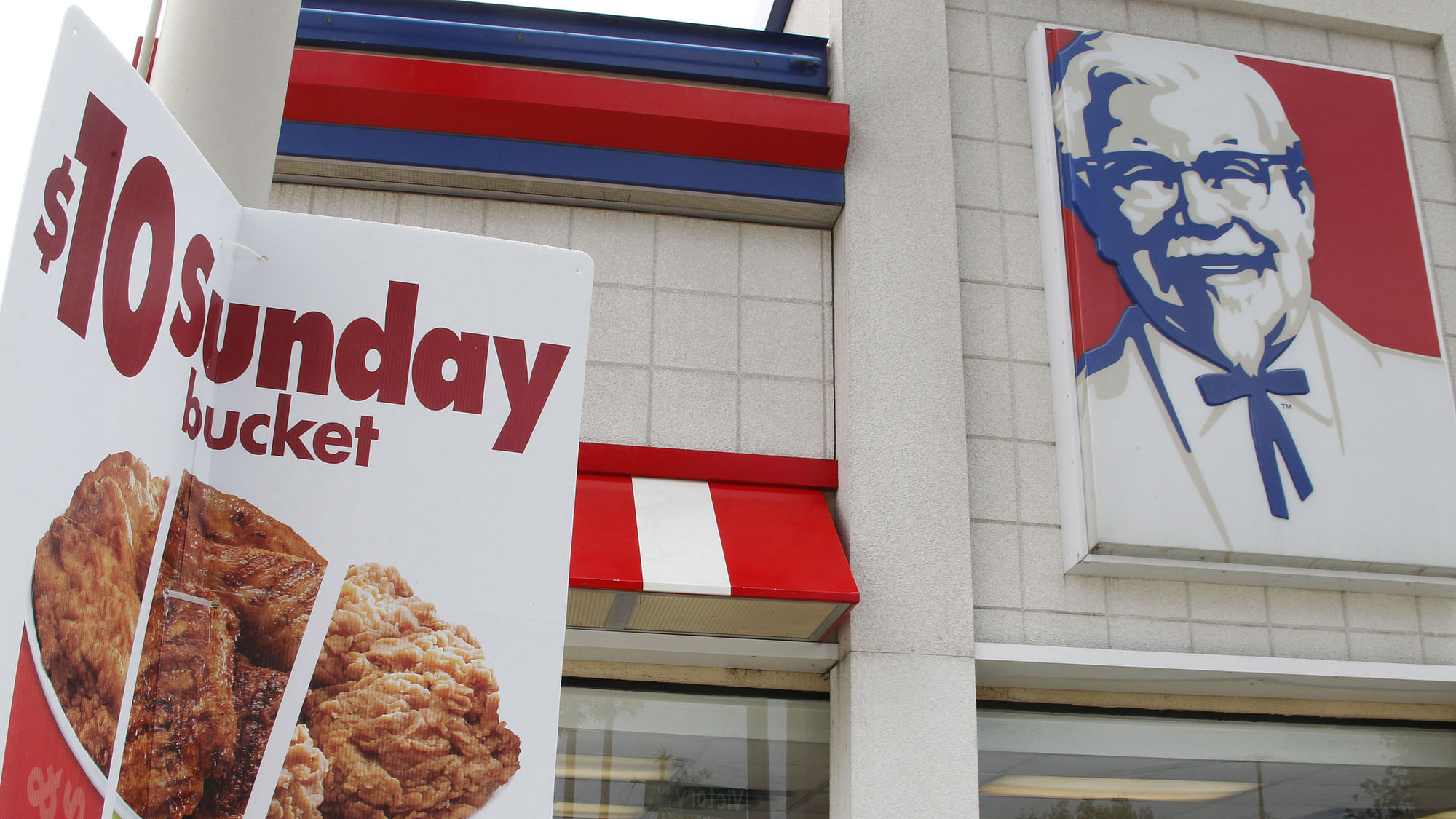 KFC Follows “11 Herbs & Spices” On Twitter & People Love It