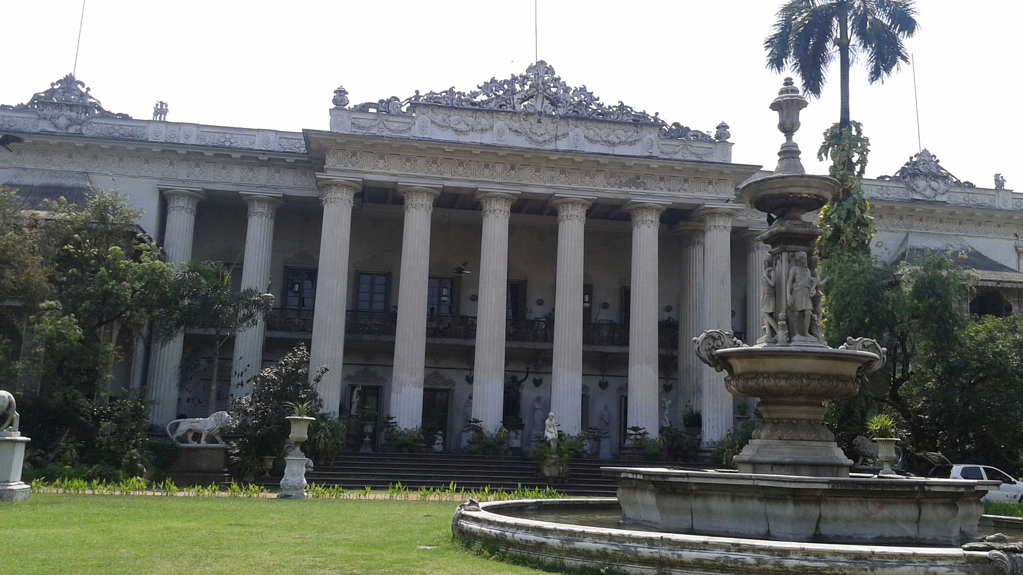 Kolkata’s Treasure Trove of a Marble Palace