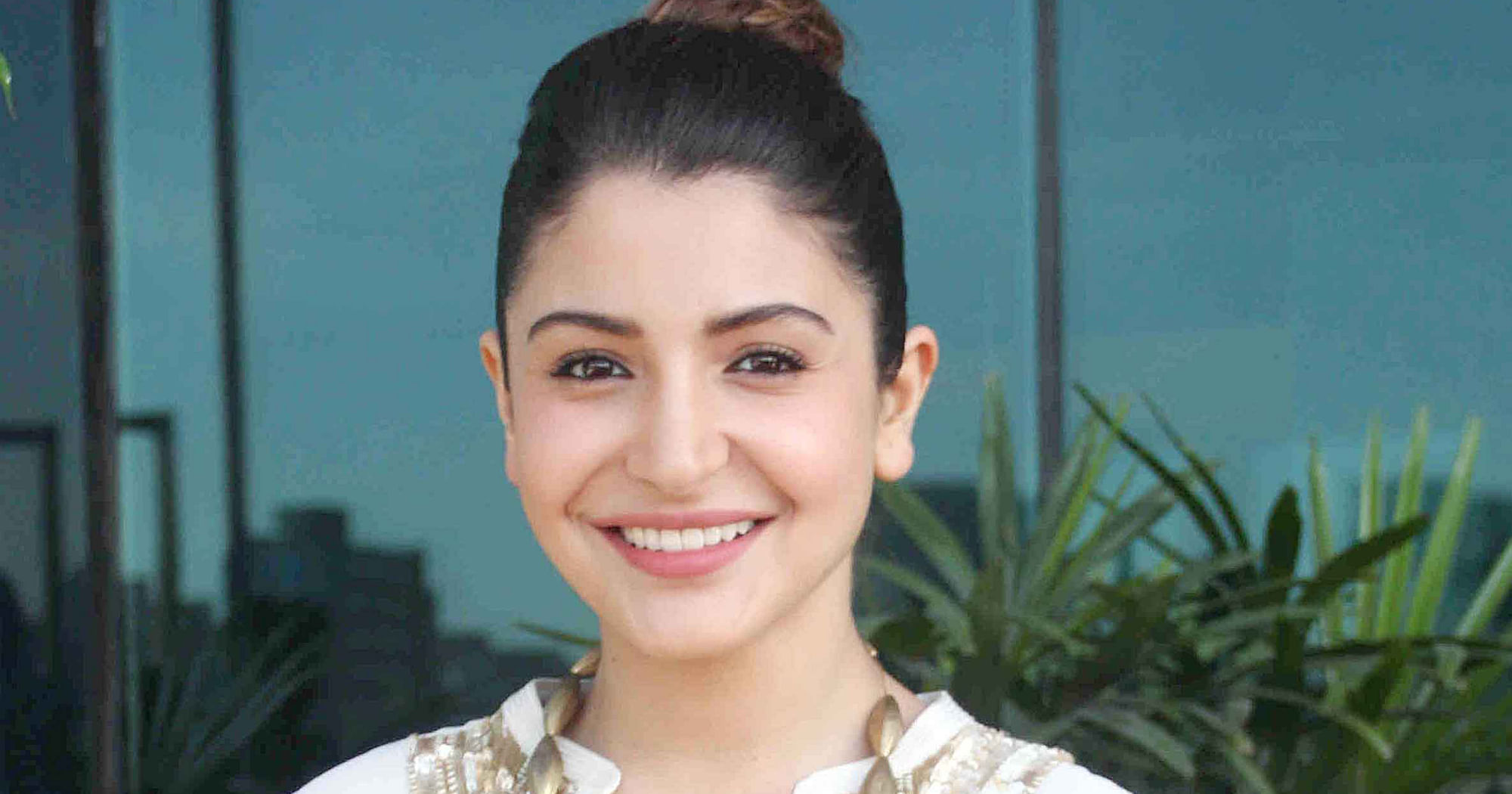 Anushka Sharma Slams Leading Daily for Carrying Fake Interview