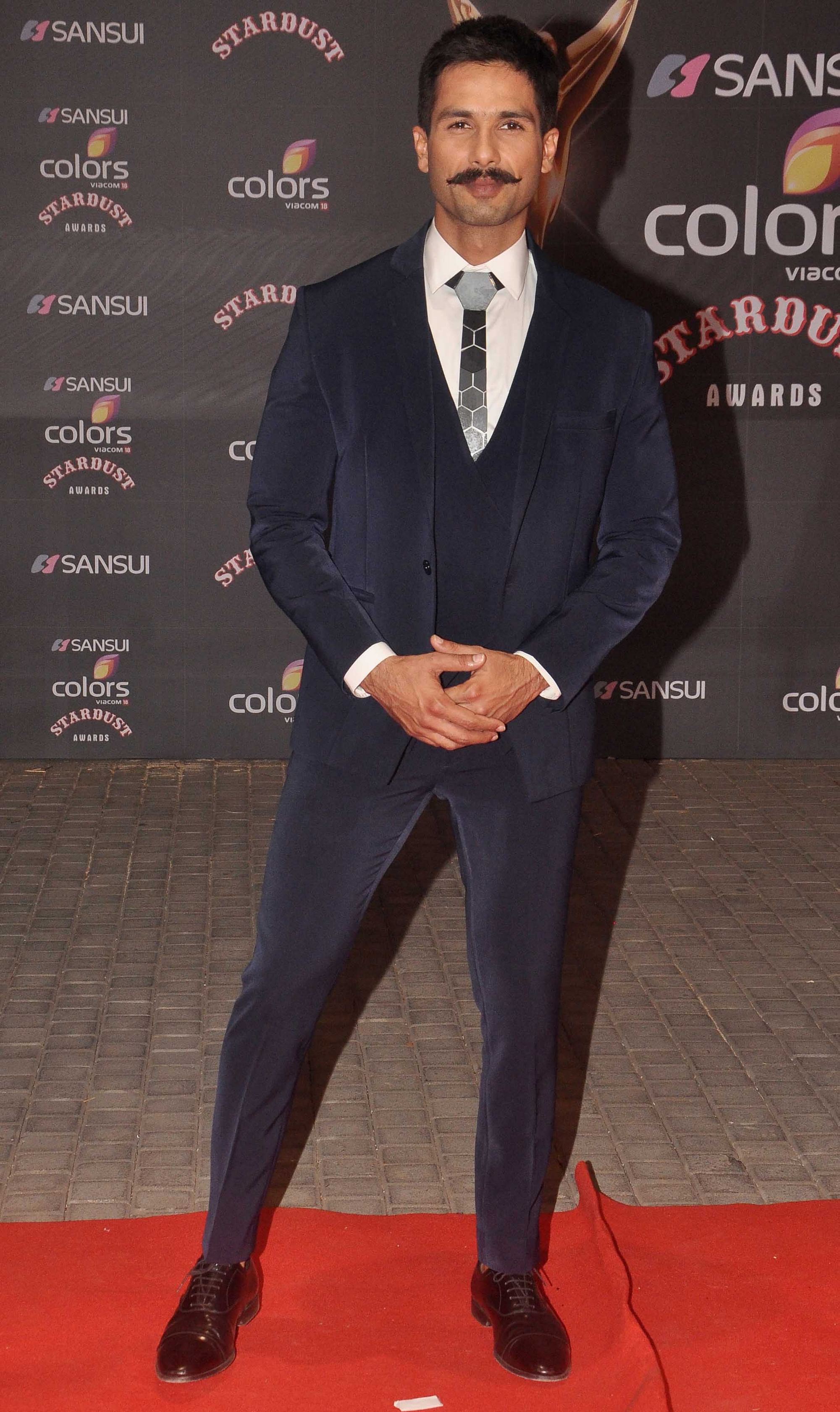 Stardust Awards 2015: Bollywood’s Red Carpet Stunners and Bummers