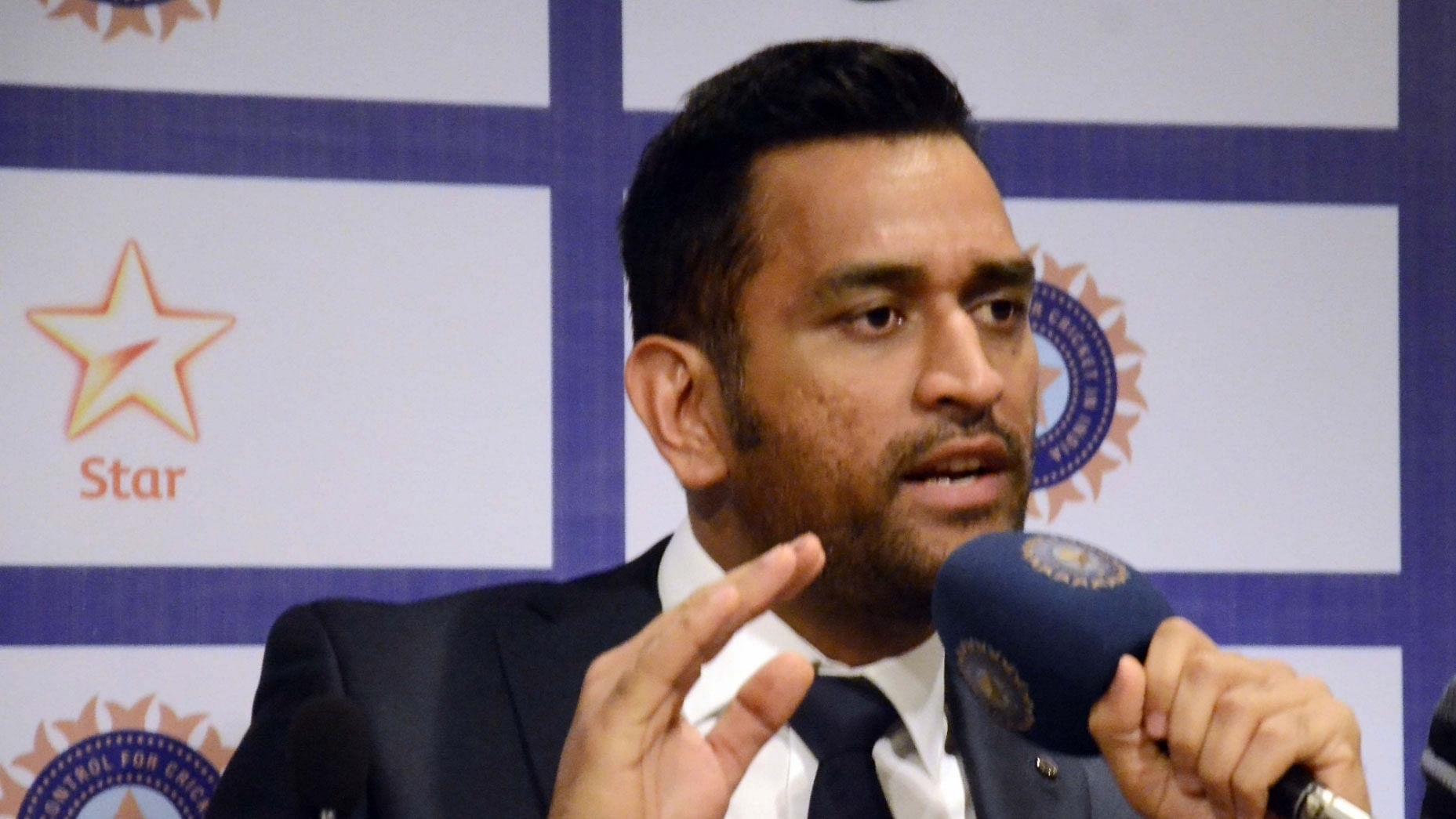 OFFICIAL: MS Dhoni Announces Retirement From International Cricket