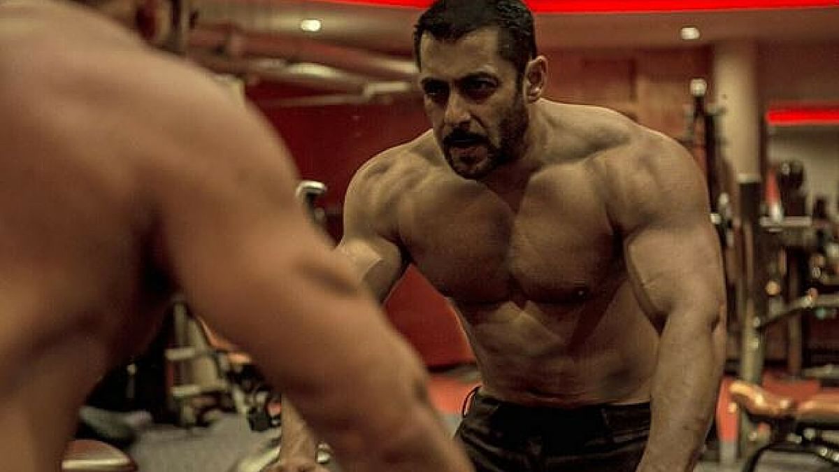 Xzxx Salman Khan Videos - QuickE: Salman's Perfect Body, Deepika's Kickass Action & More